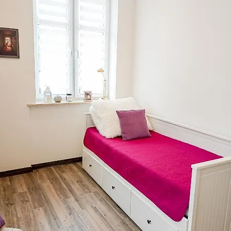 Everysky - Konstytucji 3 Maja 55 * 卡尔帕奇